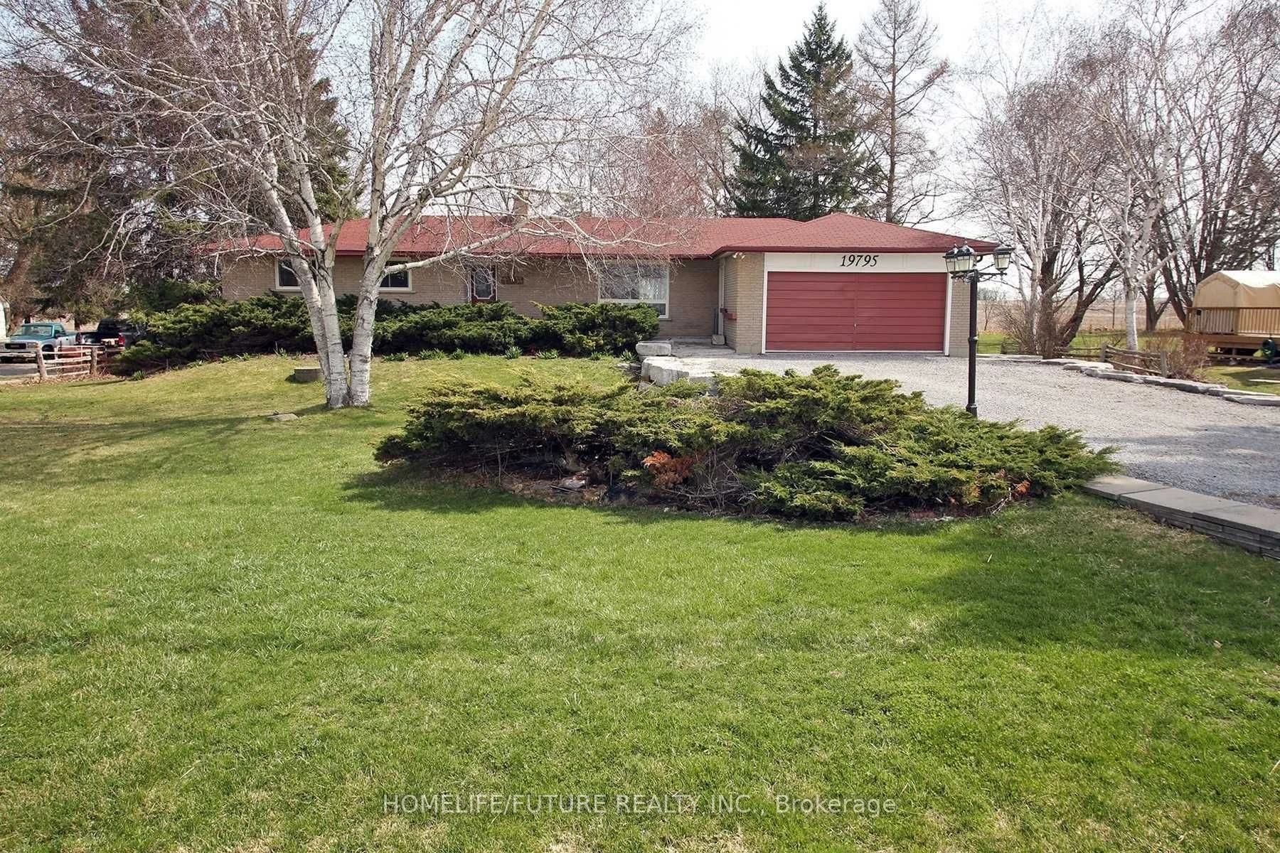 19795 LESLIE Street Bsmt, East Gwillimbury, ON L0G 1R0