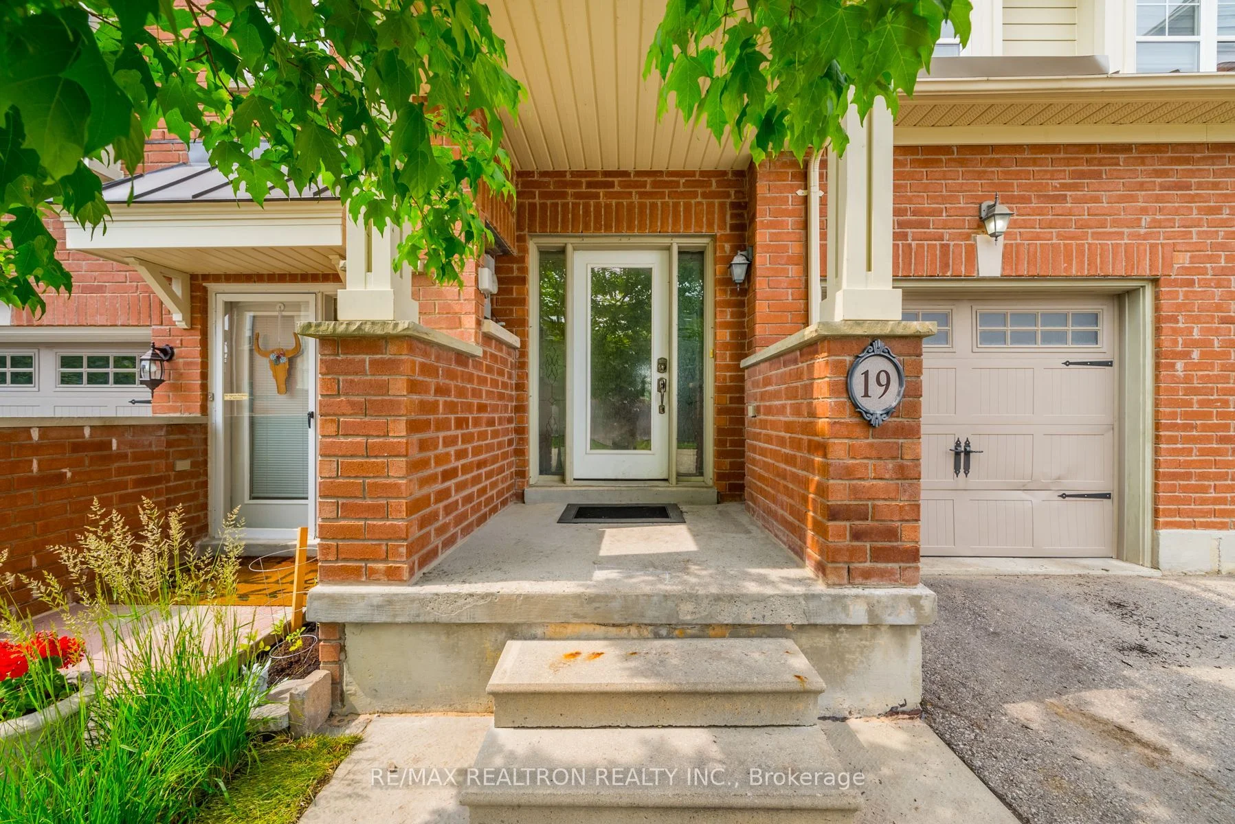19 Lodestone Lane, Whitchurch-stouffville, On L4a 0w6