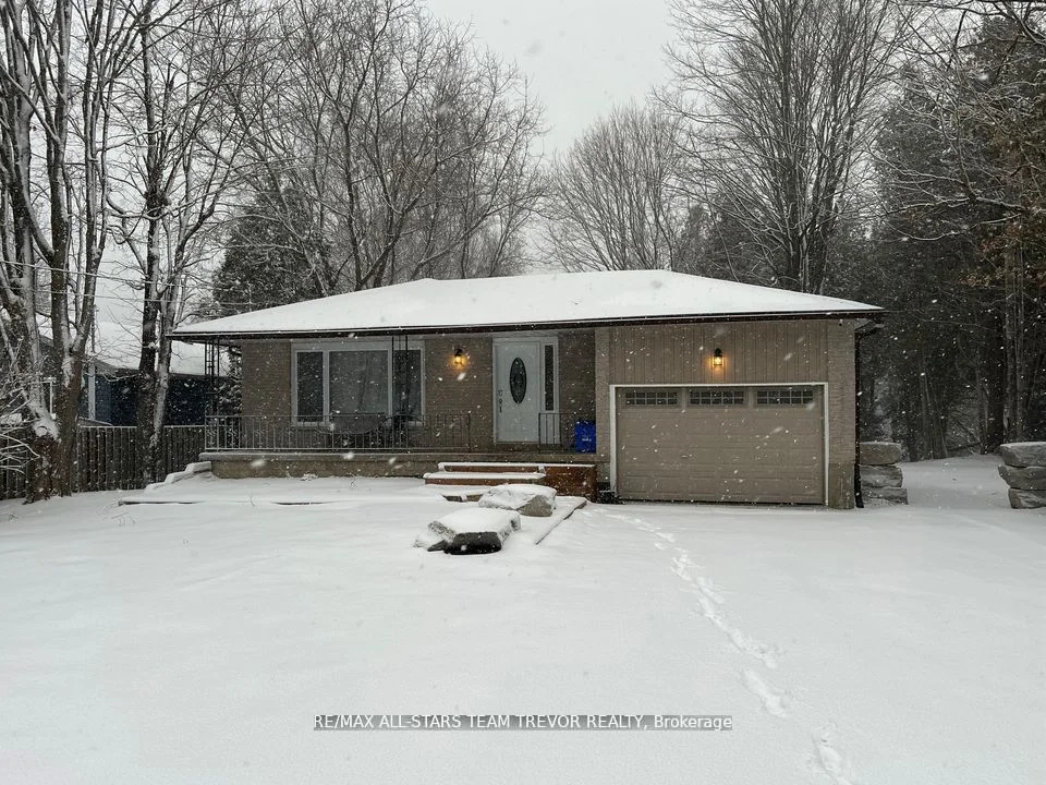 40 Pineview Court Upper, Georgina, ON L0E 1N0