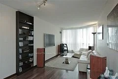 9 Chalmers Road 316, Richmond Hill, ON L4B 3N3