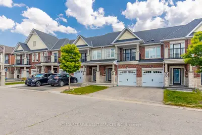 26 Southeast Passage, Whitchurch-stouffville, On, L4a 0y3