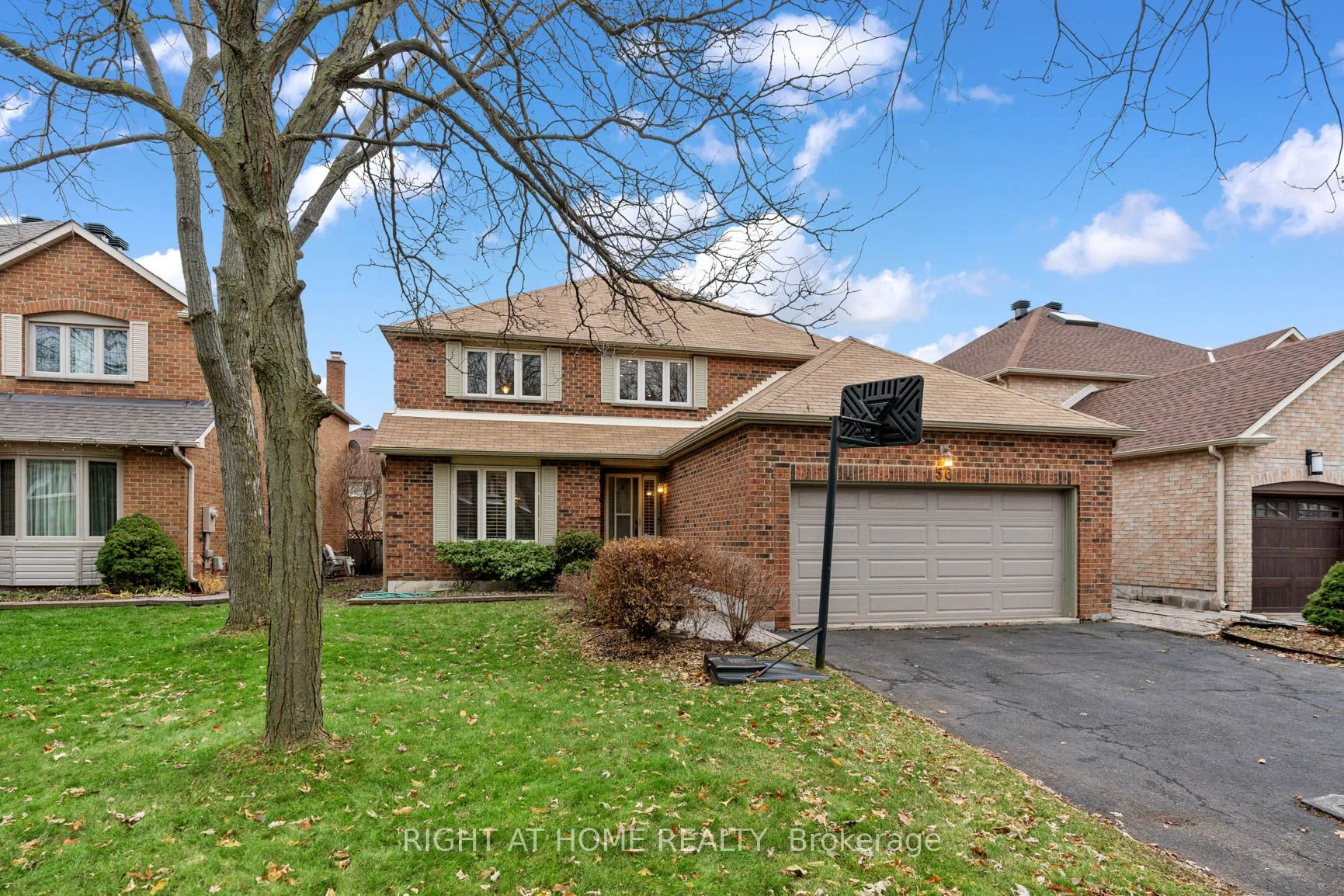 56 Crystal Drive, Richmond Hill, ON L4C 7Y3