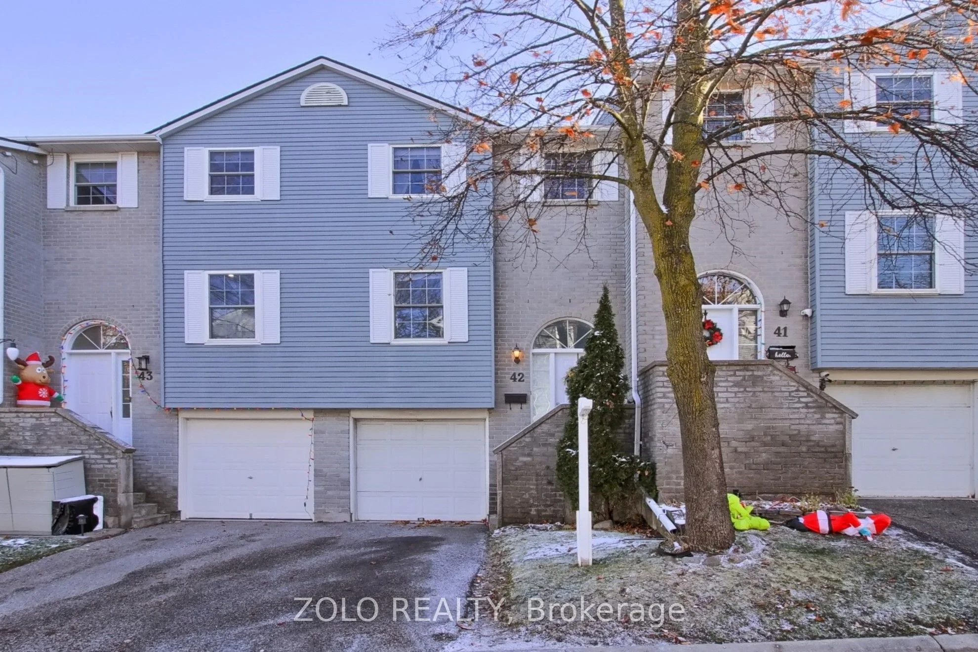 42 Harmony Circle, Bradford West Gwillimbury, ON L3Z 2T9