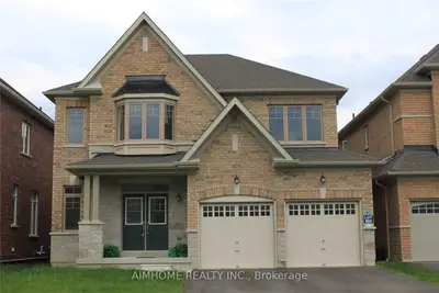 289 Gibson Circle Unit B, Bradford West Gwillimbury, On L3z 0x2