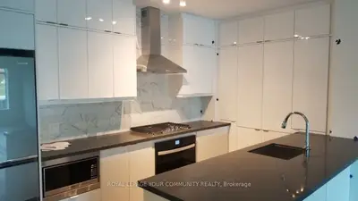 11782 Ninth Line S 108a, Whitchurch-stouffville, On L4a 5e9