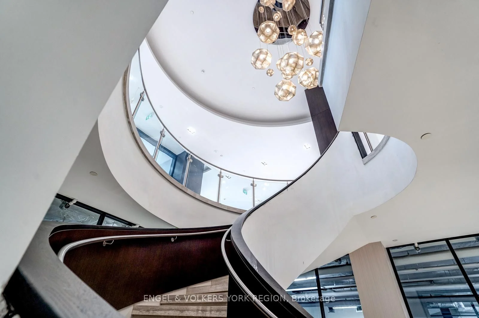 9000 Jane Street 2107, Vaughan, On L4k 0m6
