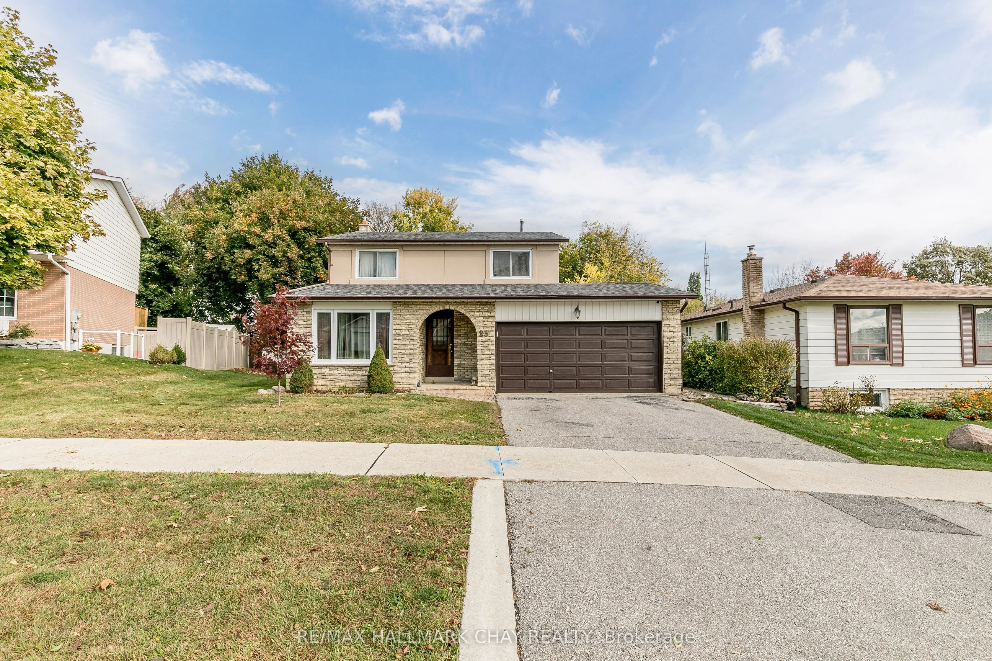 23 Britannia Avenue Upper, Bradford West Gwillimbury, On L3z 1a2