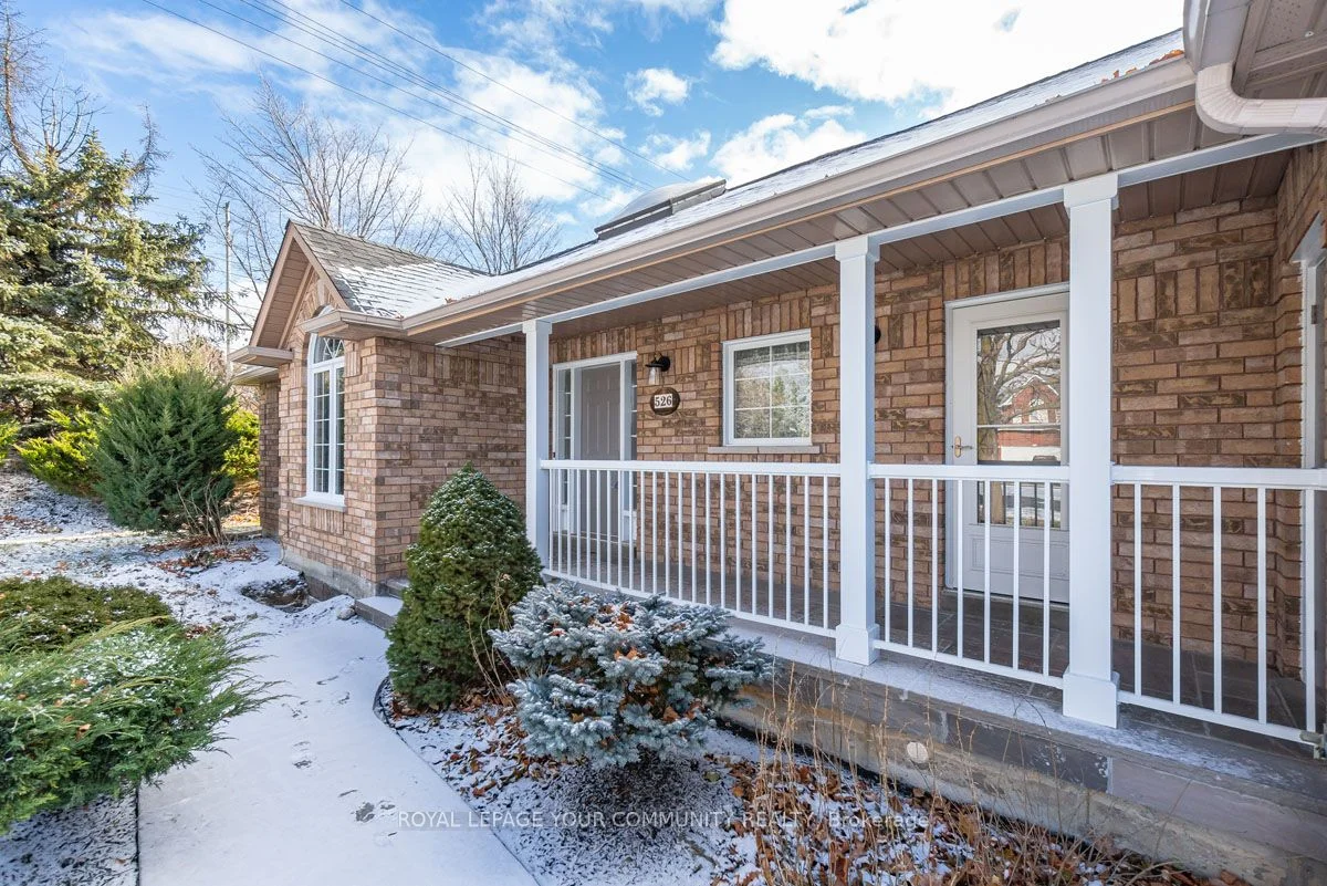 526 Kinrara Court, Newmarket, ON L3X 2H4