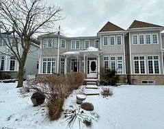 965 Lake Drive E, Georgina, ON L0E 1L0