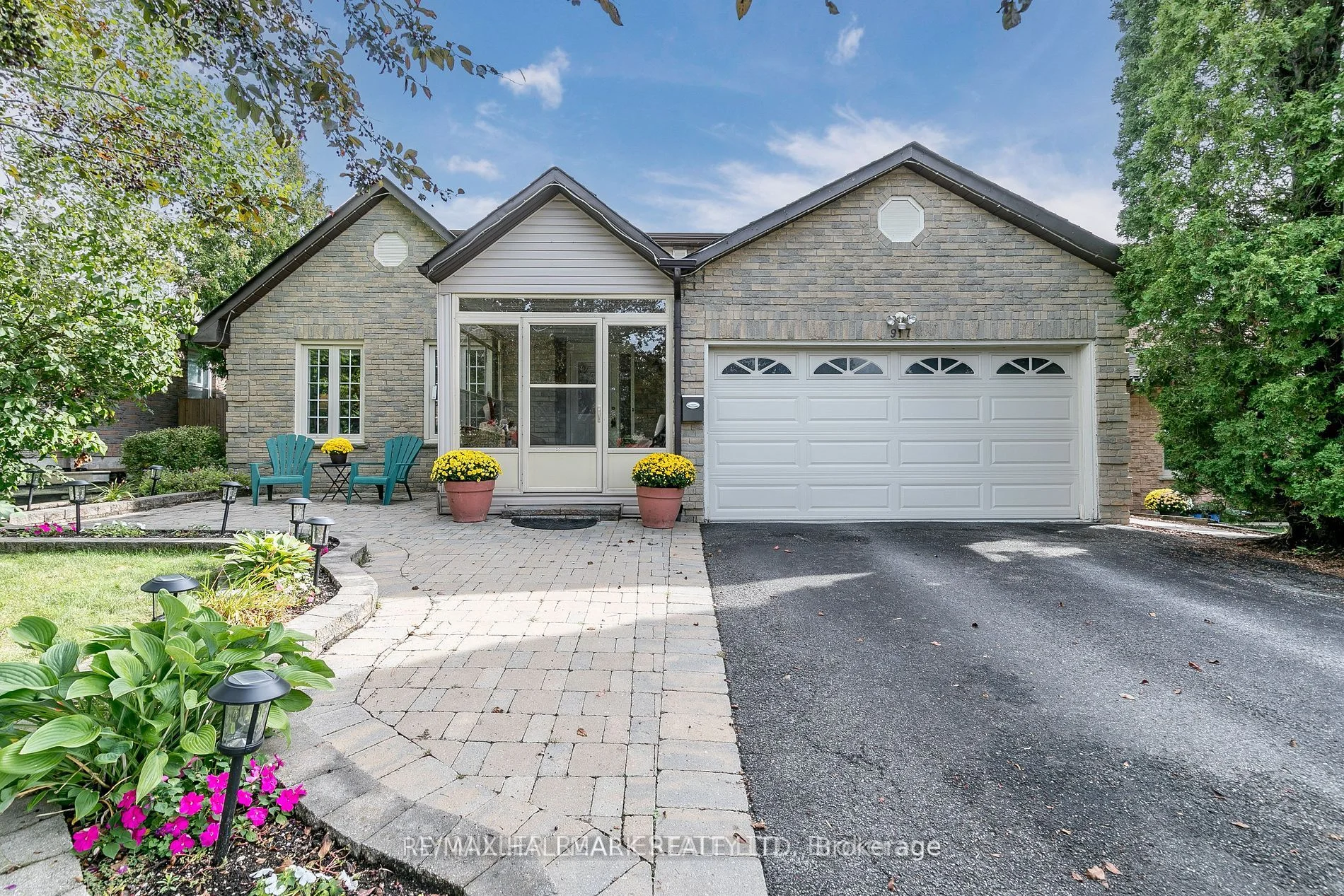 917 Ferndale Crescent, Newmarket, On L3y 6b6
