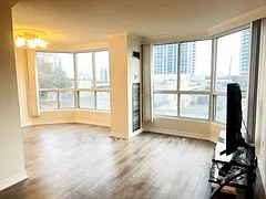 9 Chalmers Road 204, Richmond Hill, On L4b 3n3