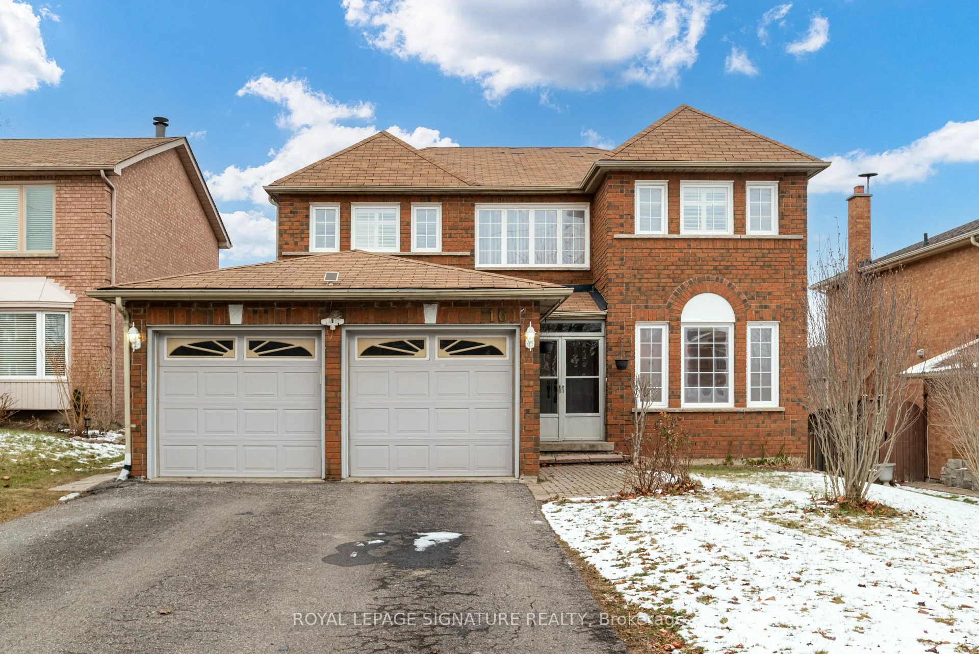 161 Chambers Crescent Main, Newmarket, On L3x 1t1