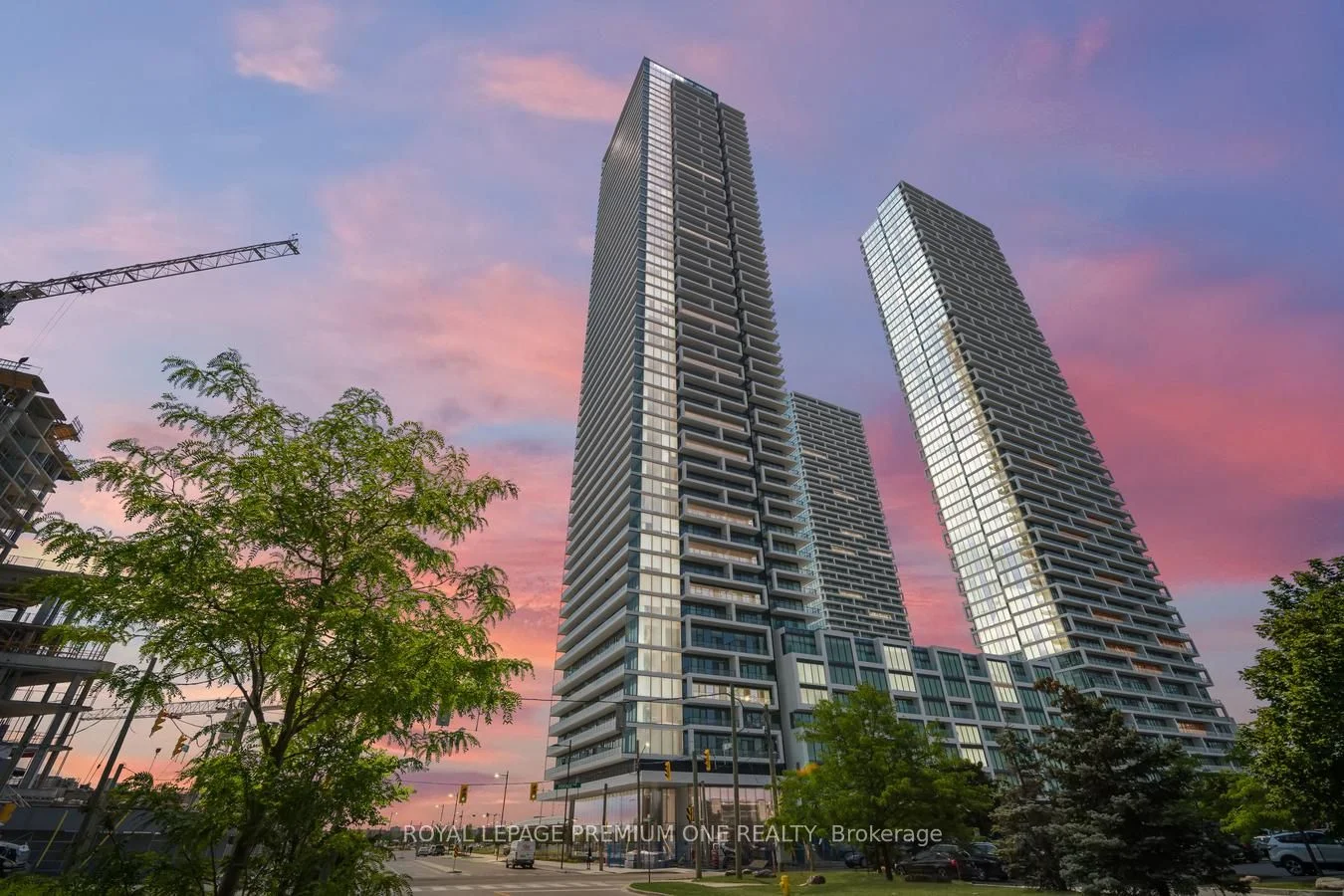 950 Portage Parkway 6102, Vaughan, On L4k 0j7