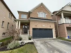 34 Edgehill Avenue, Whitchurch-Stouffville, ON L4A 1S6
