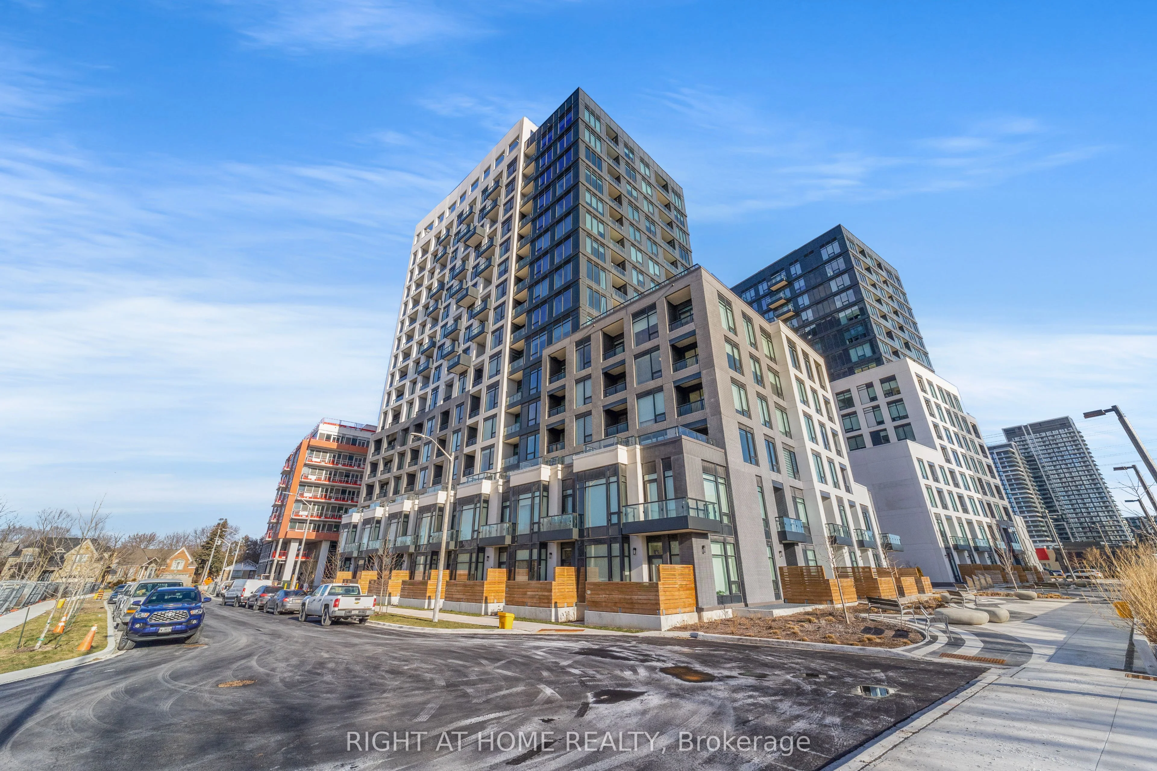 3 Rosewater Street 511W, Richmond Hill, ON L4C 5T6