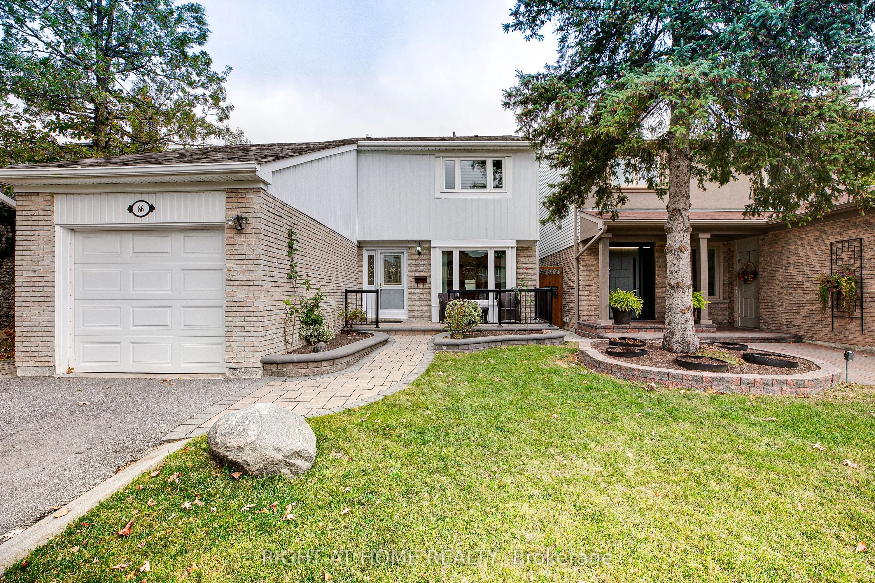 86 Castle Rock Drive, Richmond Hill, On L4c 5k4