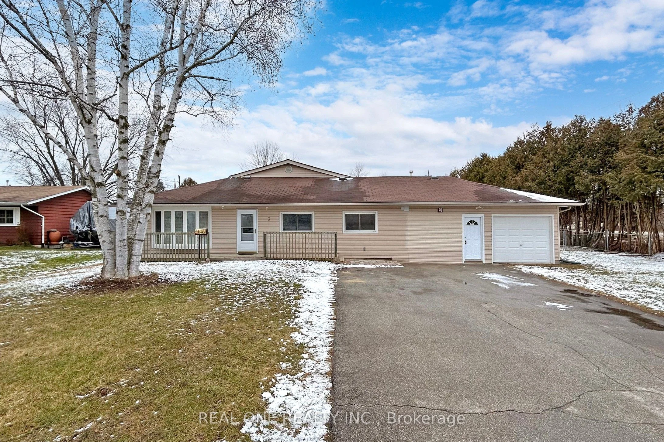 3 Canal Street Unit 1, Georgina, On L4p 1k6