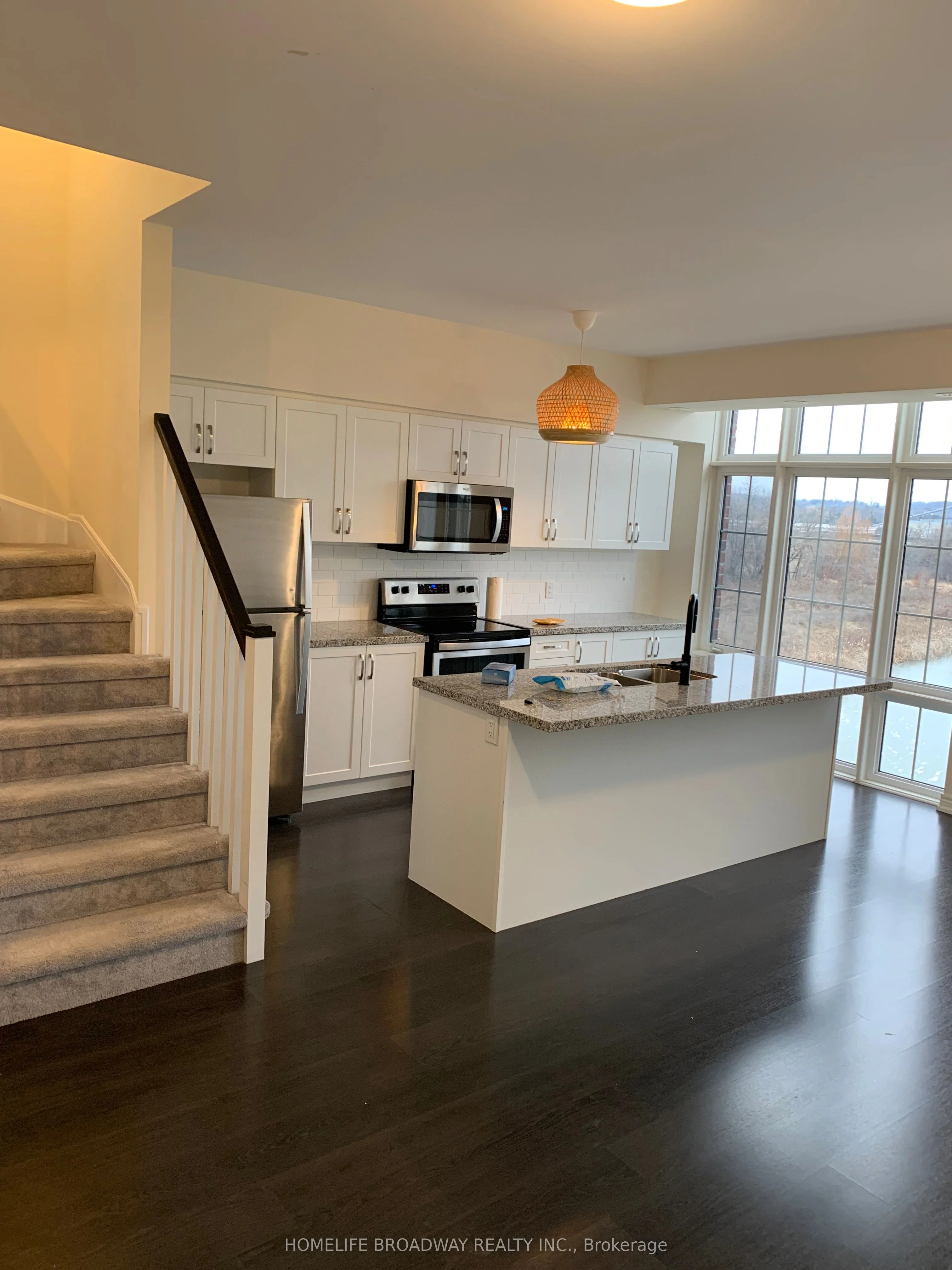 7 Bellcastle Gate 435, Whitchurch-Stouffville, ON L4A 4T4