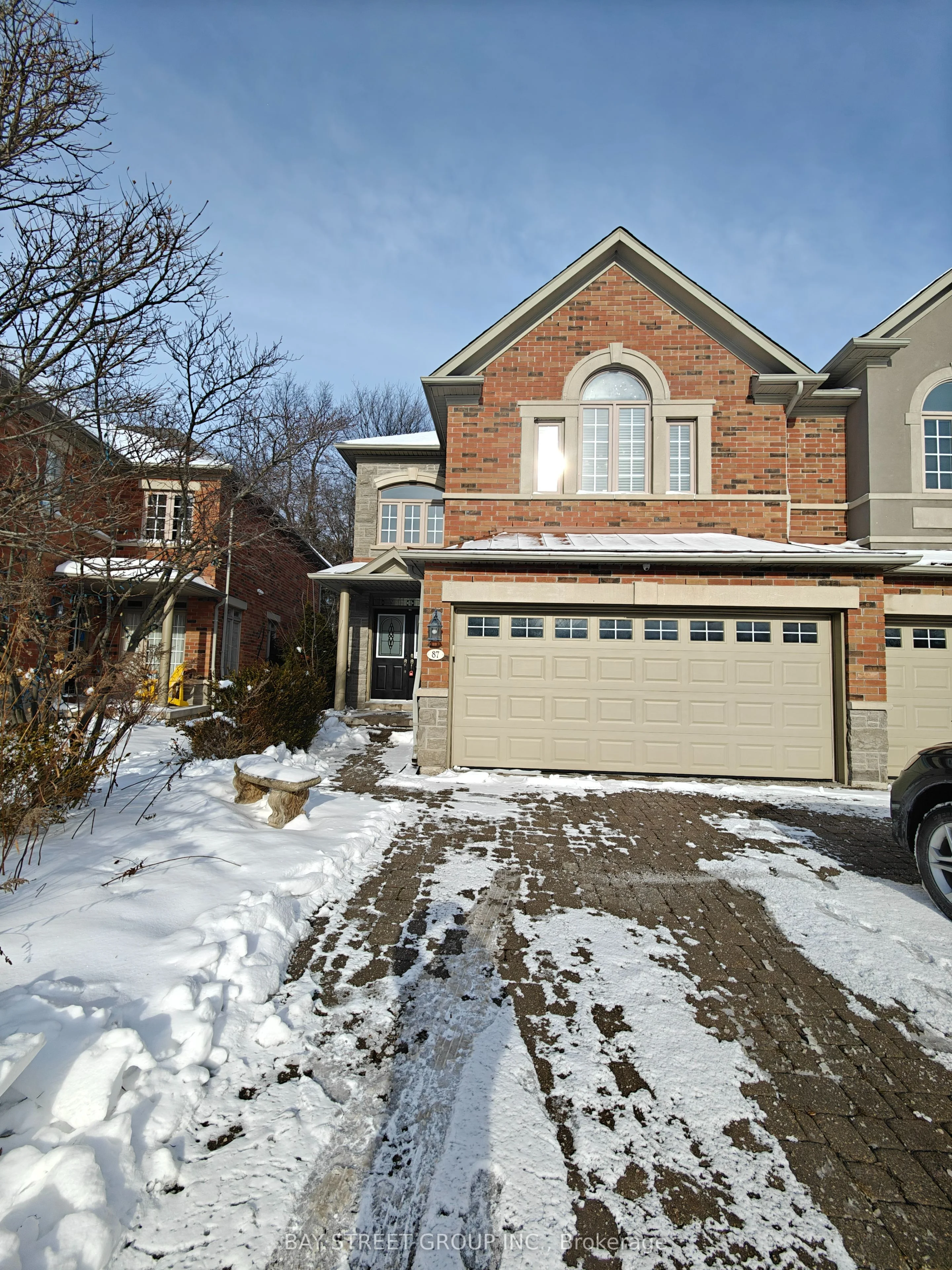 87 Westbury Court, Richmond Hill, On L4s 2l2