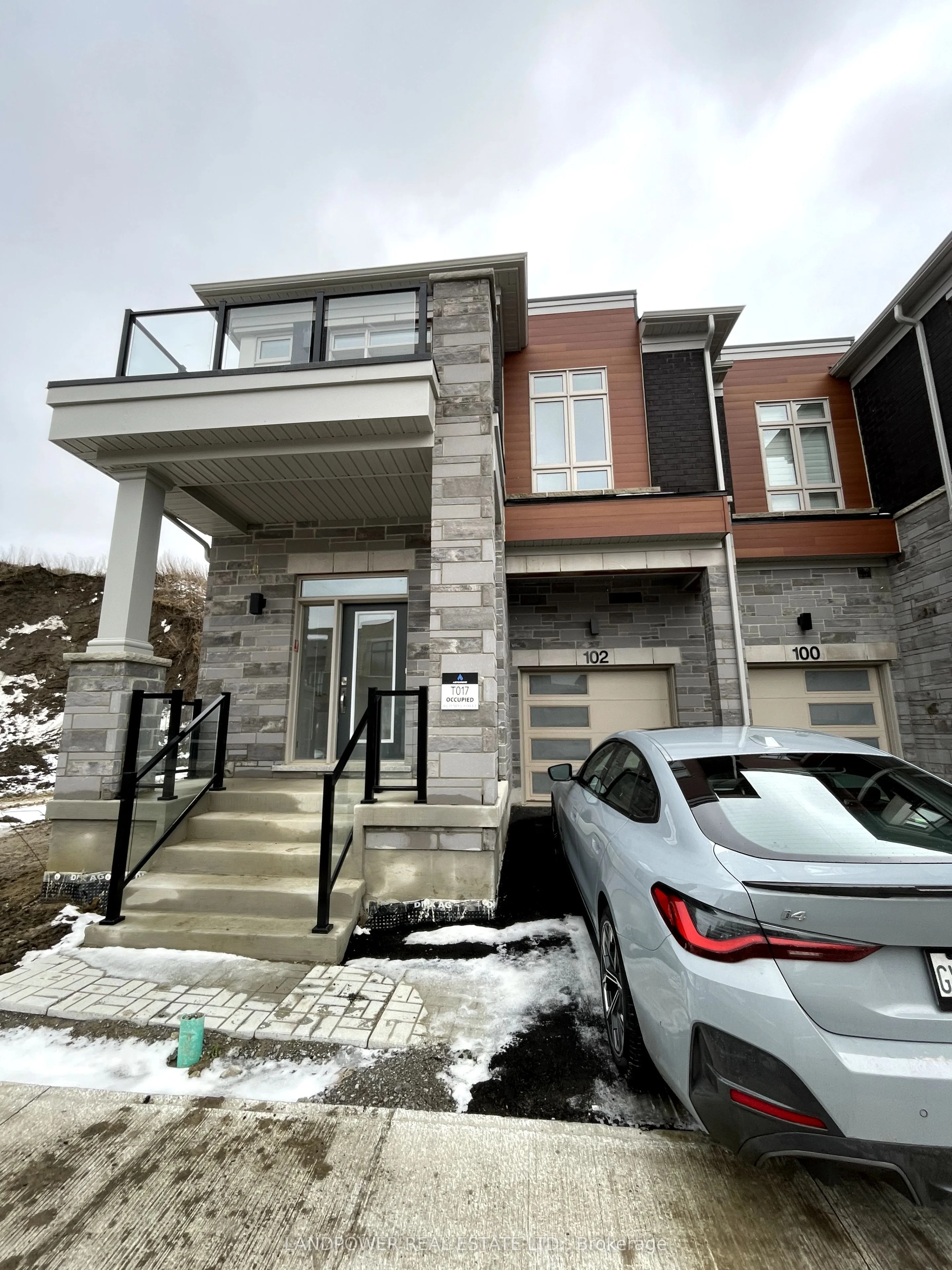 102 Tempel Street, Richmond Hill, ON L4A 1A2