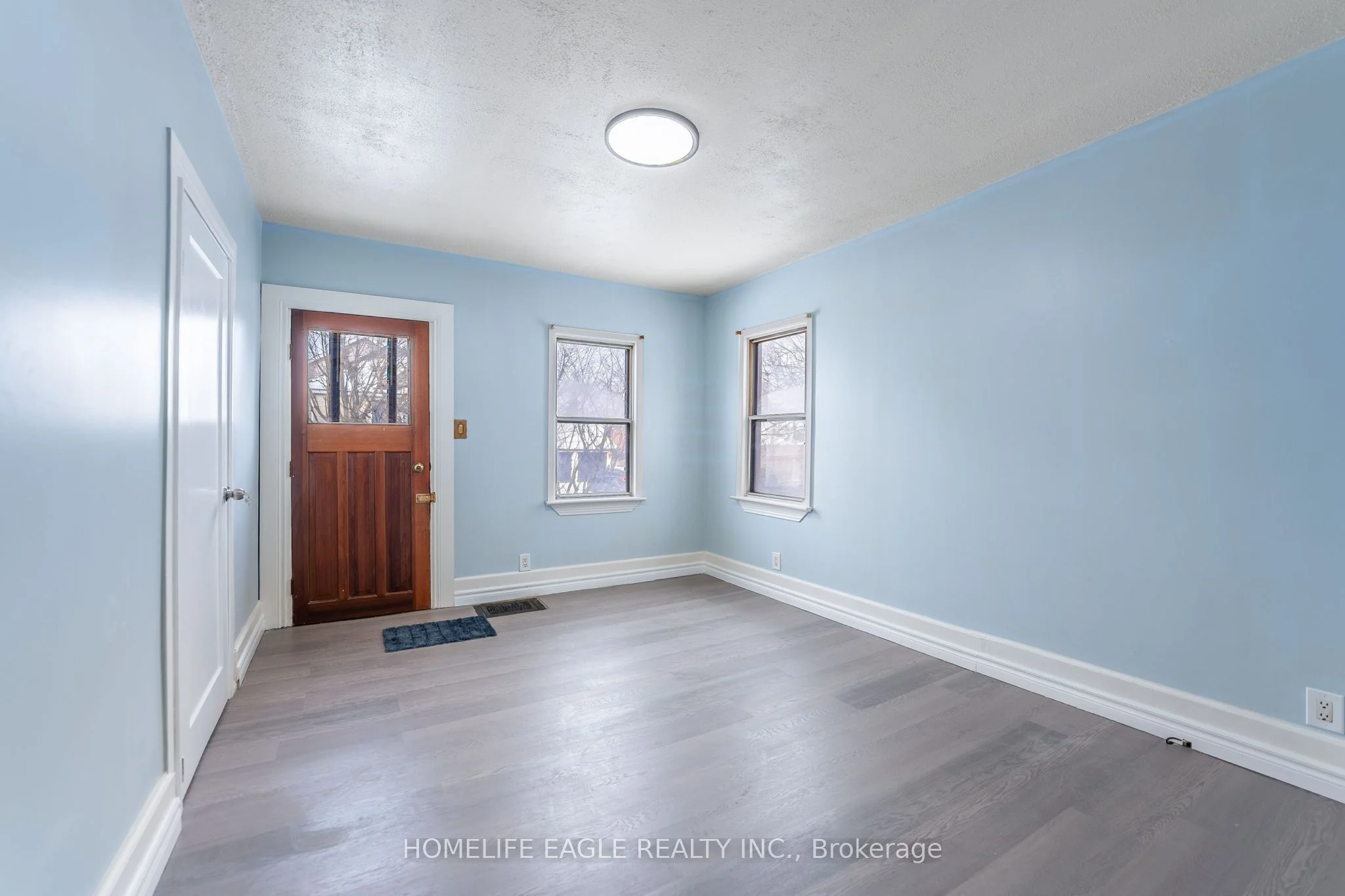 378 simcoe Street, Newmarket, ON L3Y 2M3