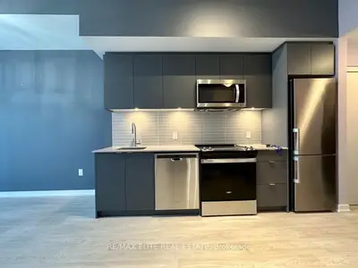 8868 Yonge Street E 709e, Richmond Hill, On L4c 1z8