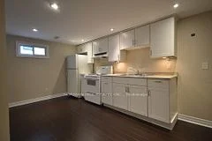 190 Cherrywood Drive Bsmt, Newmarket, On L3y 2x8