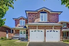 38 Prince Drive, Bradford West Gwillimbury, ON L3Z 3B6