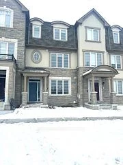 38 William F Bell Parkway, Richmond Hill, ON L4S 2T9