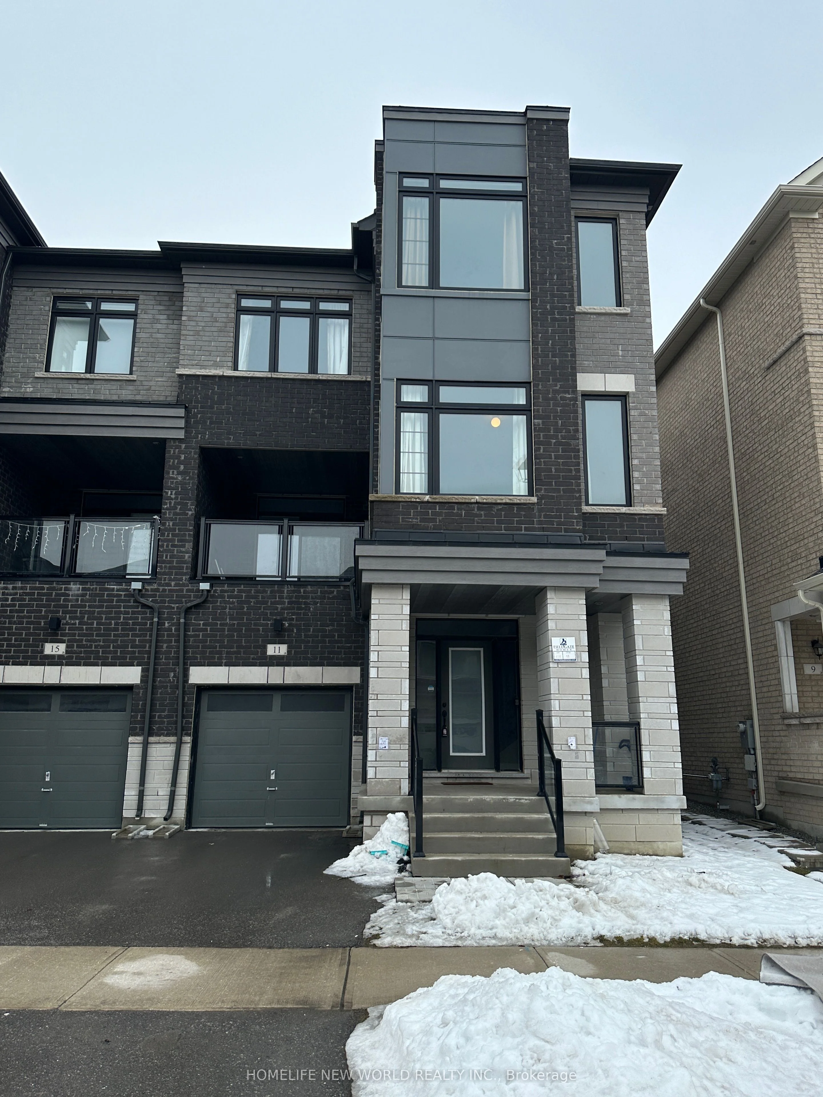 11 Mallery Street, Richmond Hill, On L4s 0h7