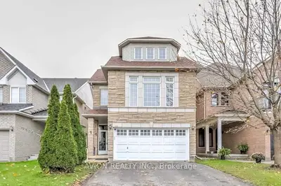 105 Angelica Avenue S, Richmond Hill, On L4s 2c9