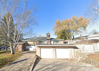 737 Botany Hill Crescent B, Newmarket, On L3y 3a7