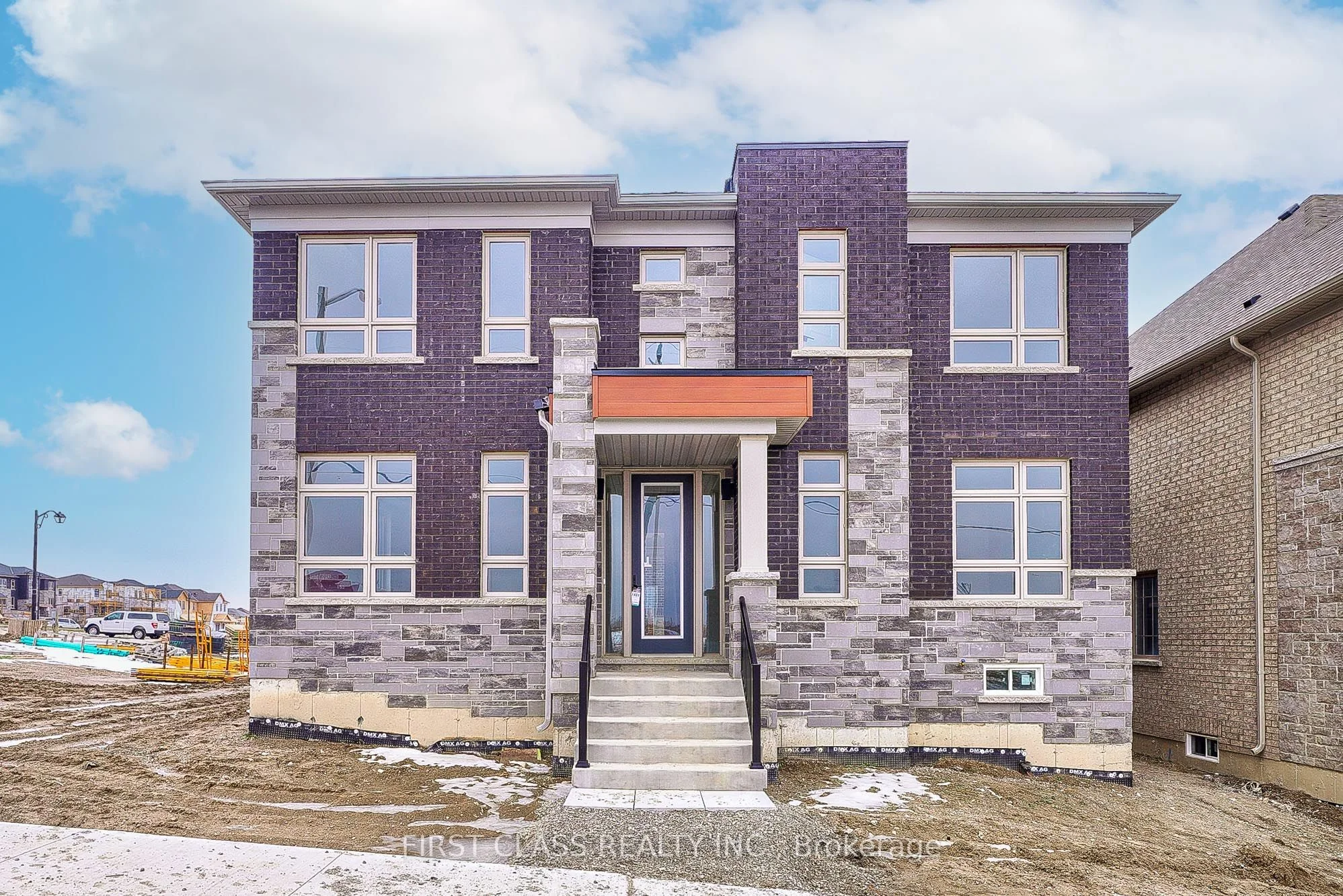 49 Rowe Street, Bradford West Gwillimbury, ON L0G 1W0