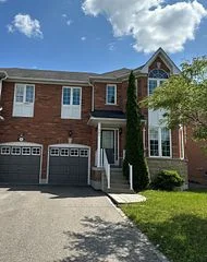 141 Flagstone Way, Newmarket, On L3x 2z8