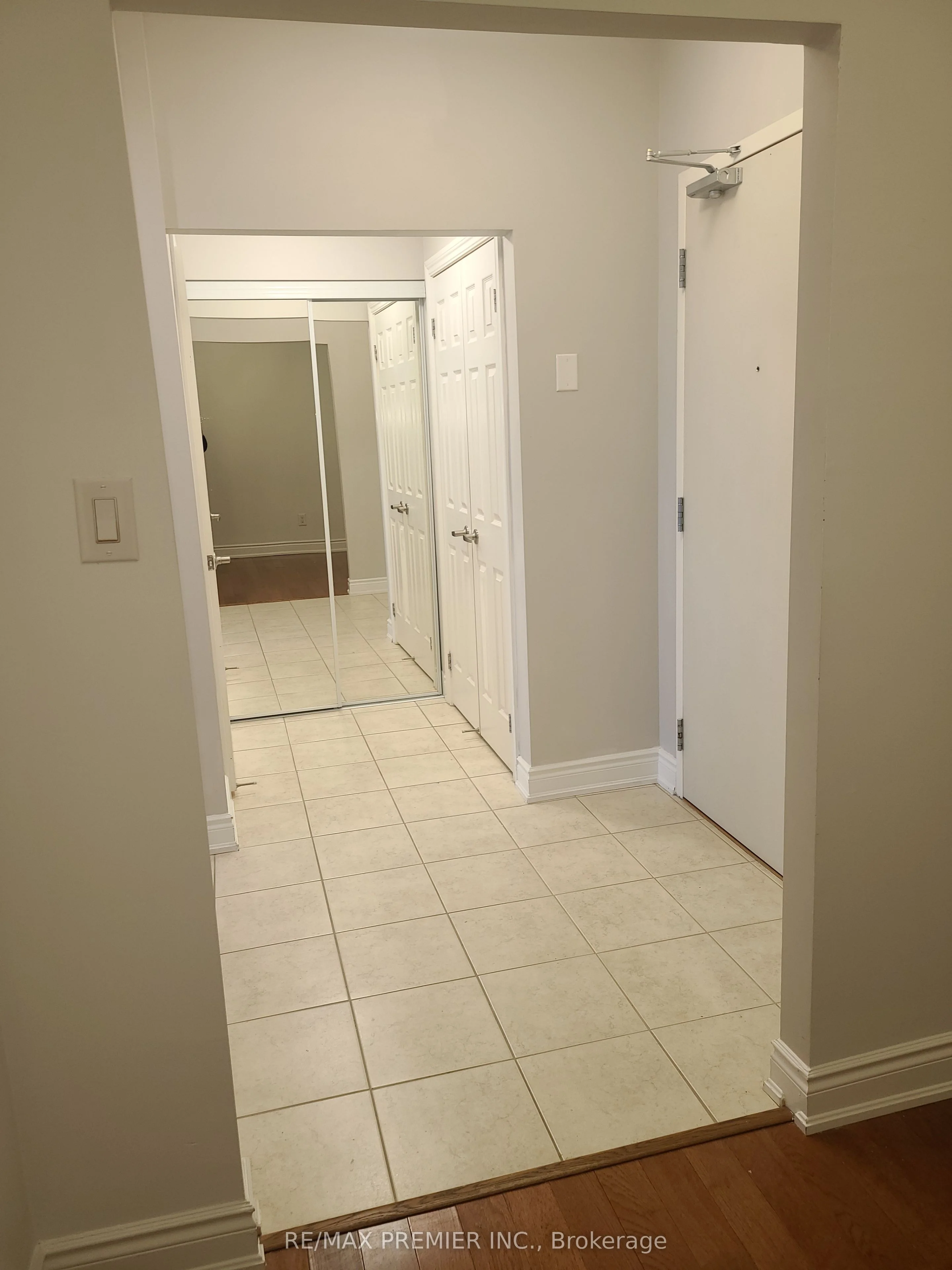 10211 Keele Street 308, Vaughan, ON L6A 4R7