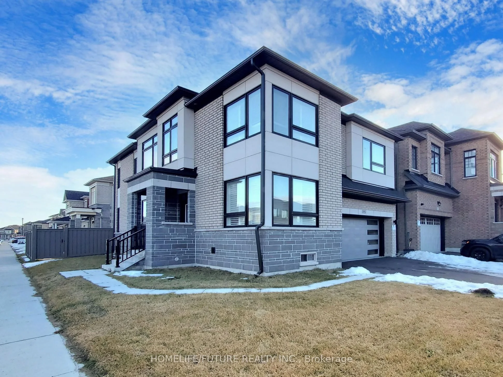 100 Suttonrail Way, Whitchurch-Stouffville, ON L4A 4X5