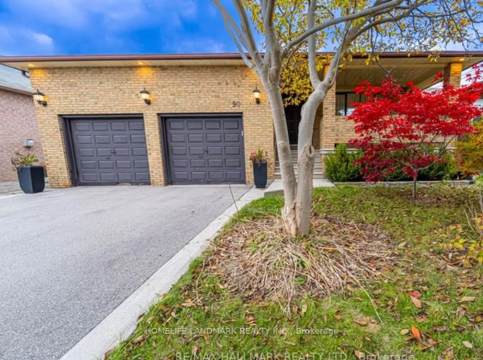 90 Oxford Street N, Richmond Hill, ON L4C 4L5