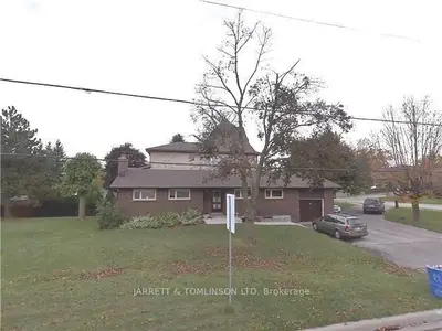 201 May Avenue, Richmond Hill, ON L4C 3S8