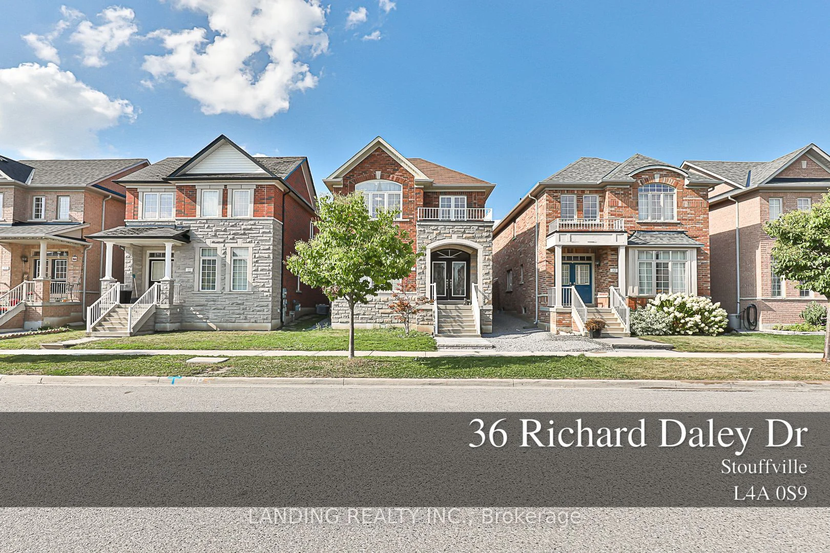 36 Richard Daley Drive, Whitchurch-stouffville, On L4a 0s9