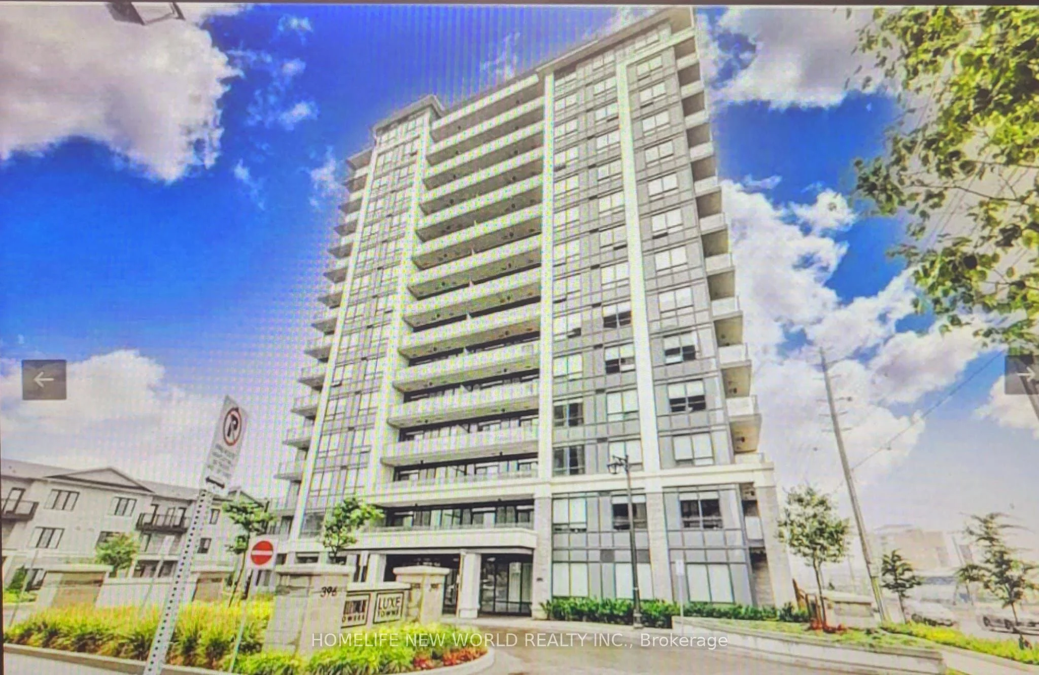 #207 398 Highway 7, Richmond Hill, ON, L4B 0G6