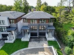 11 Direzze Court, Richmond Hill, ON L4C 0C6