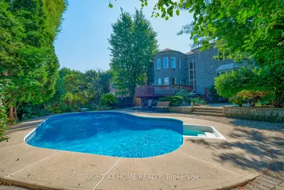 90 Boake Trail, Richmond Hill, On L4b 3h1