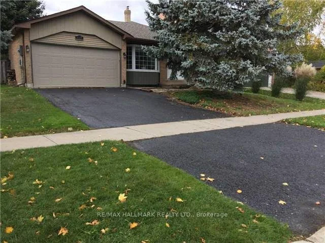 497 Dover Crescent Main, Newmarket, On L3y 6c8