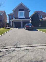130 Widdifield Avenue, Newmarket, On L3x 1z3