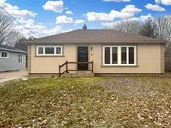63 Howard Road, Newmarket, ON L3Y 3G6
