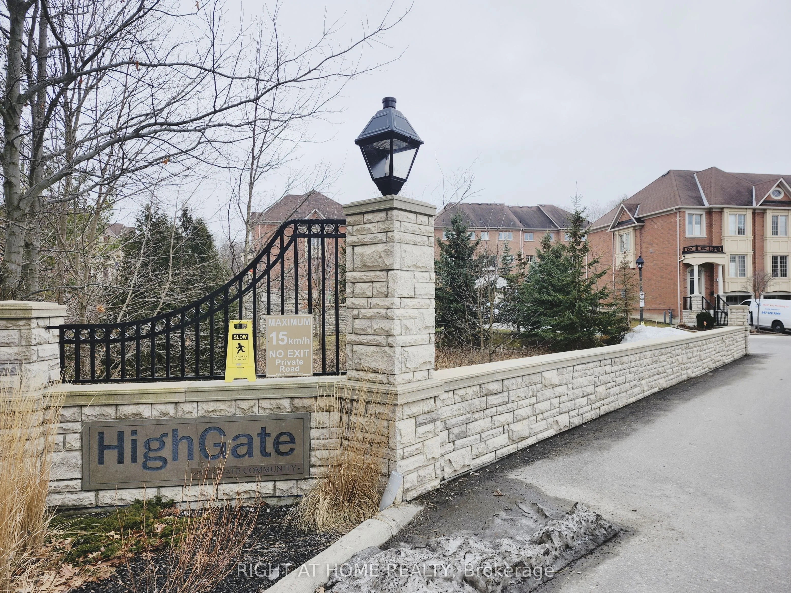 366 Doak Lane, Newmarket, ON L3Y 0A8