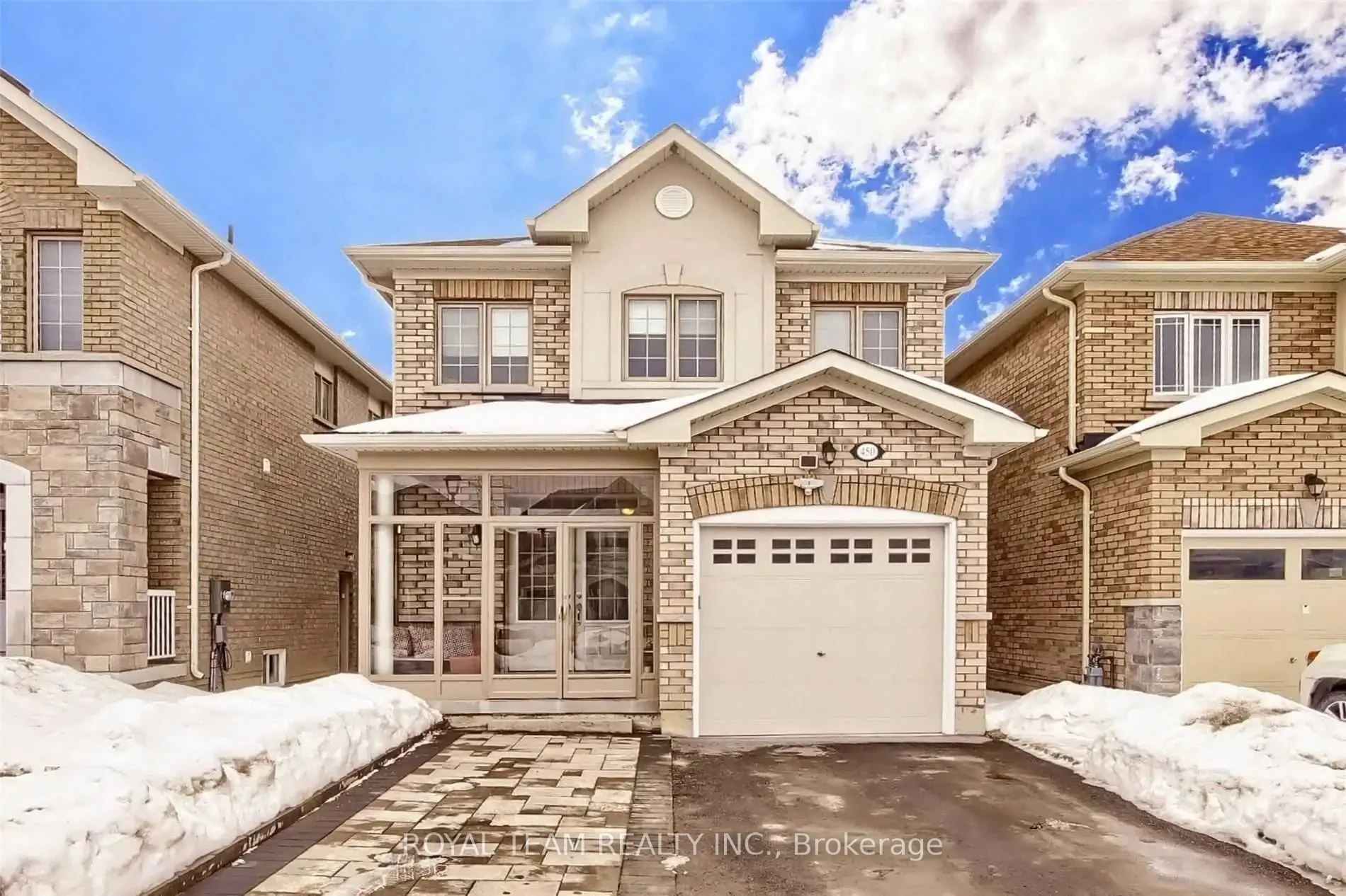 450 Rita's Avenue, Newmarket, On L3x 2n1