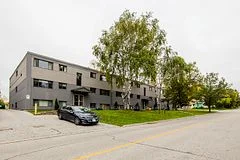 366 Penn Avenue B6, Newmarket, ON L3Y 2S9