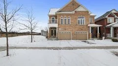 529 Reeves Way Boulevard, Whitchurch-Stouffville, ON L4A 0H1