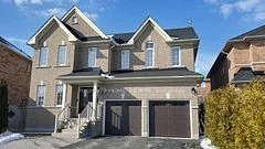 90 Patti Mcculloch Way, Newmarket, ON L3X 3G2